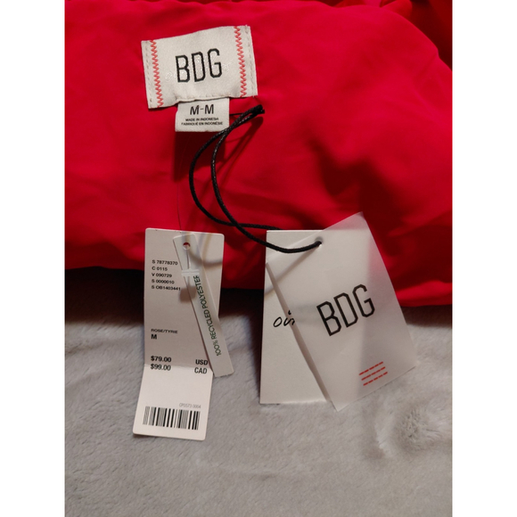 BDG x Urban Outfitters Hot Pink Quilted Puffer Overcoat Vest Size Medium NWT - Picture 6 of 8